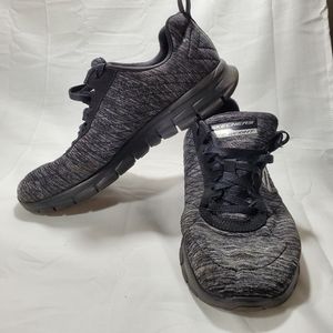 Skechers Womans Size 8 memory foam dual lite shoes